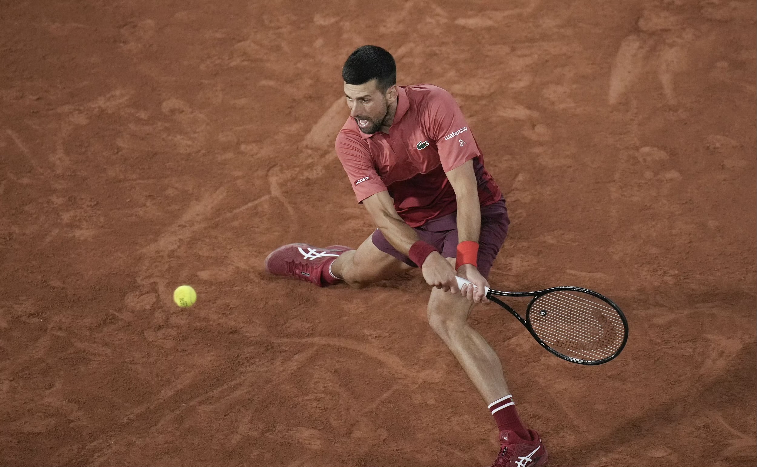 关于法国网球队逆转世界网球队，德约科维奇制霸全场的信息