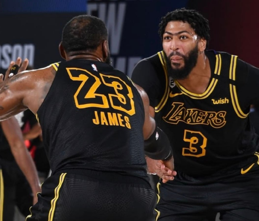 哥伦比亚碾压塞内加尔，阿奎罗一己之力扛起全队