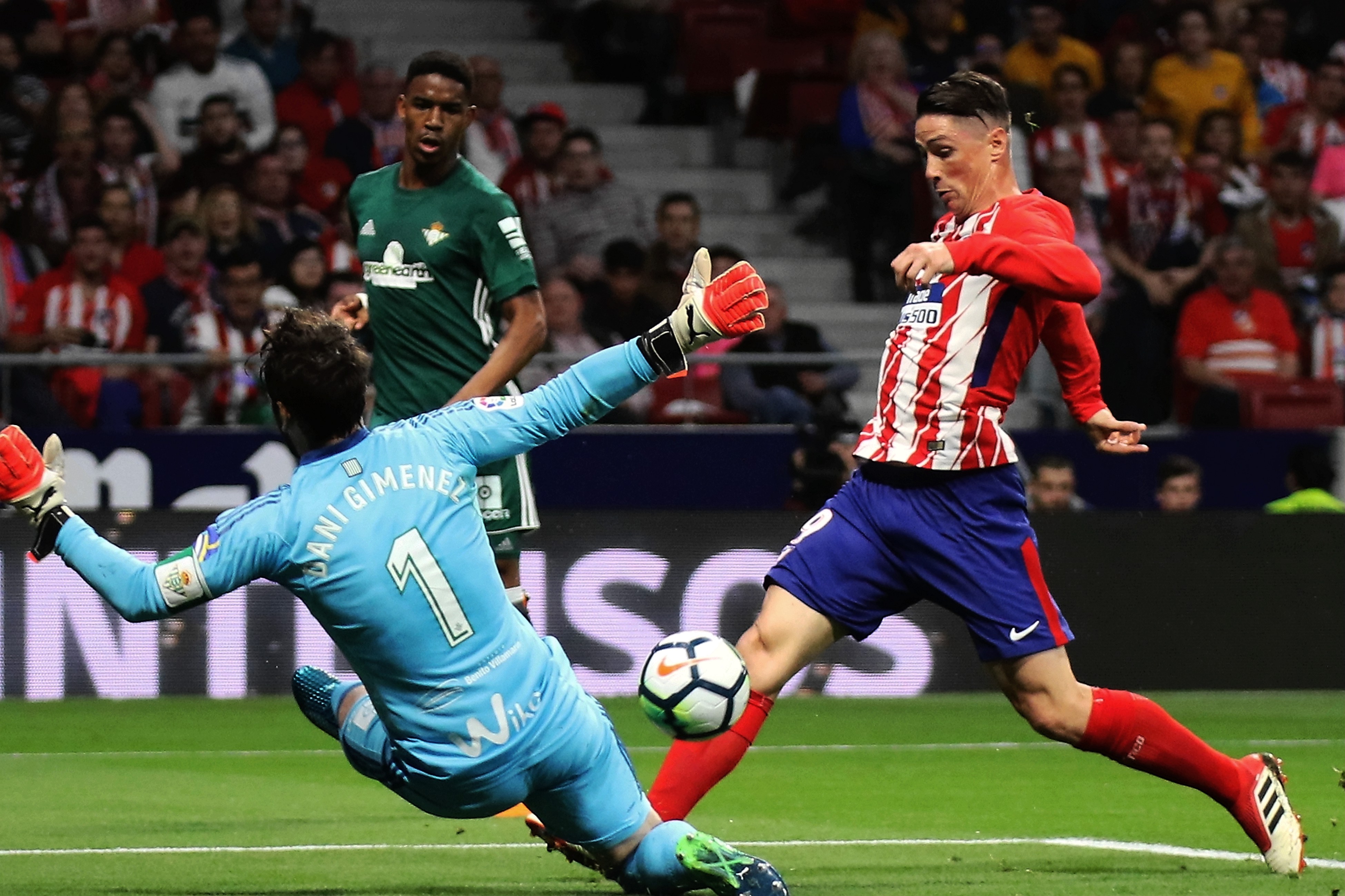 包含西甲比赛精彩瞬间震撼现场！的词条