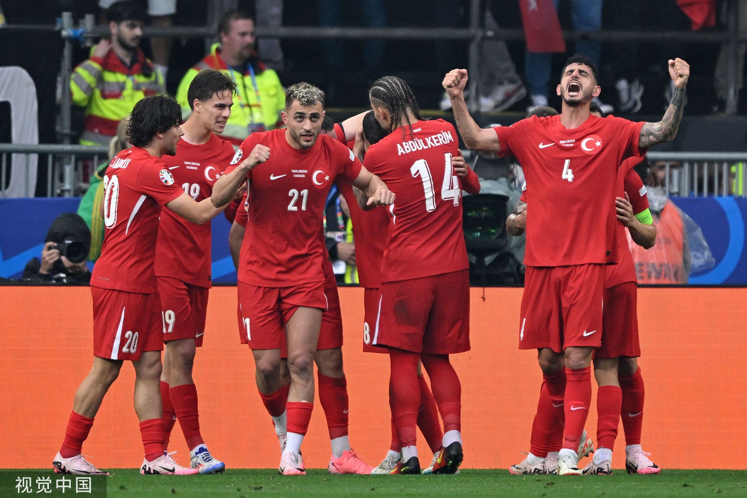 格鲁吉亚队在欧预赛中击败白俄罗斯队的简单介绍