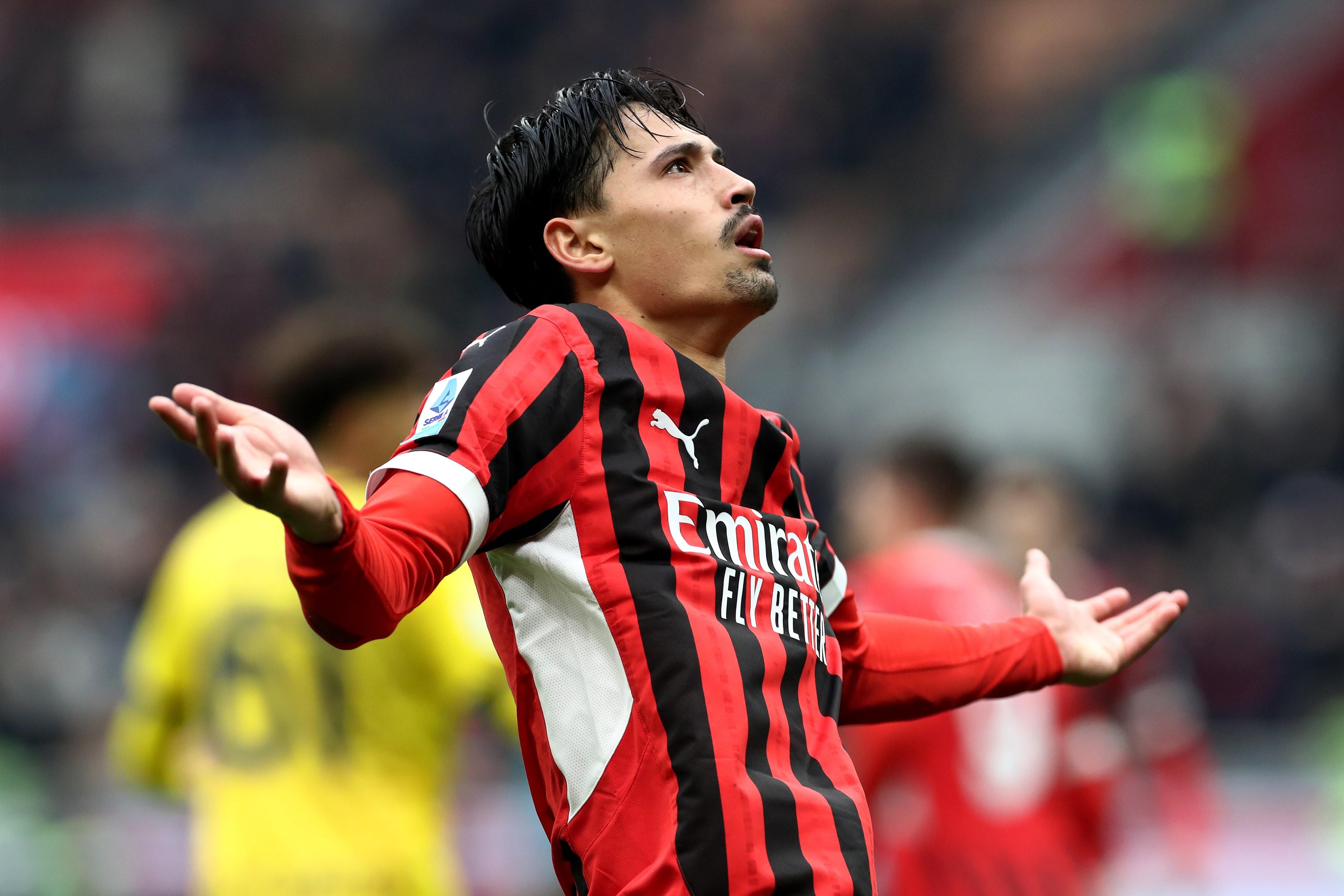 AC米兰艰难取胜,三分收入囊中的简单介绍 AC米兰艰难取胜,三分收入囊中的简单介绍