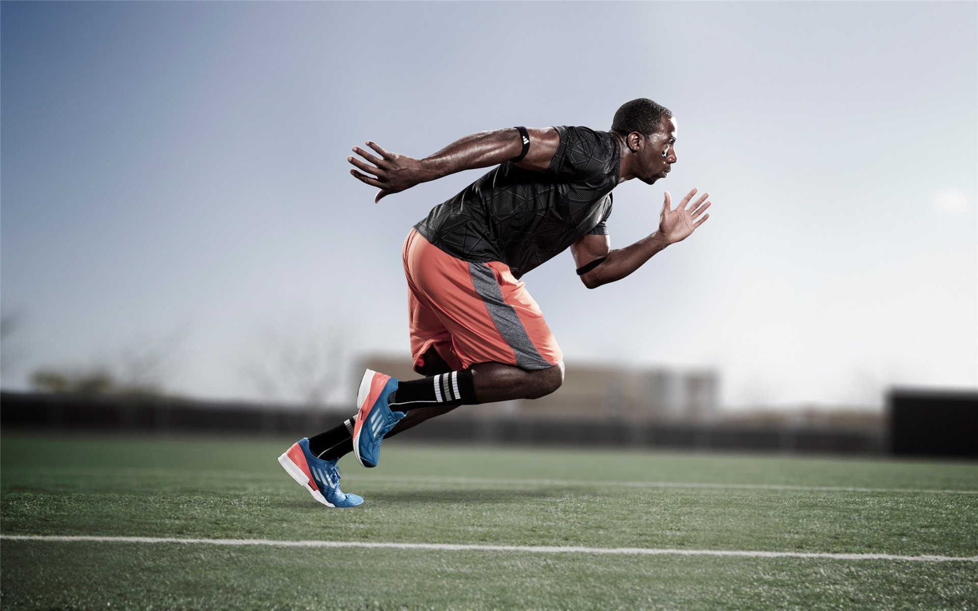 欧冠淘汰赛之夜，西亚卡姆以个人能力改写比赛剧本