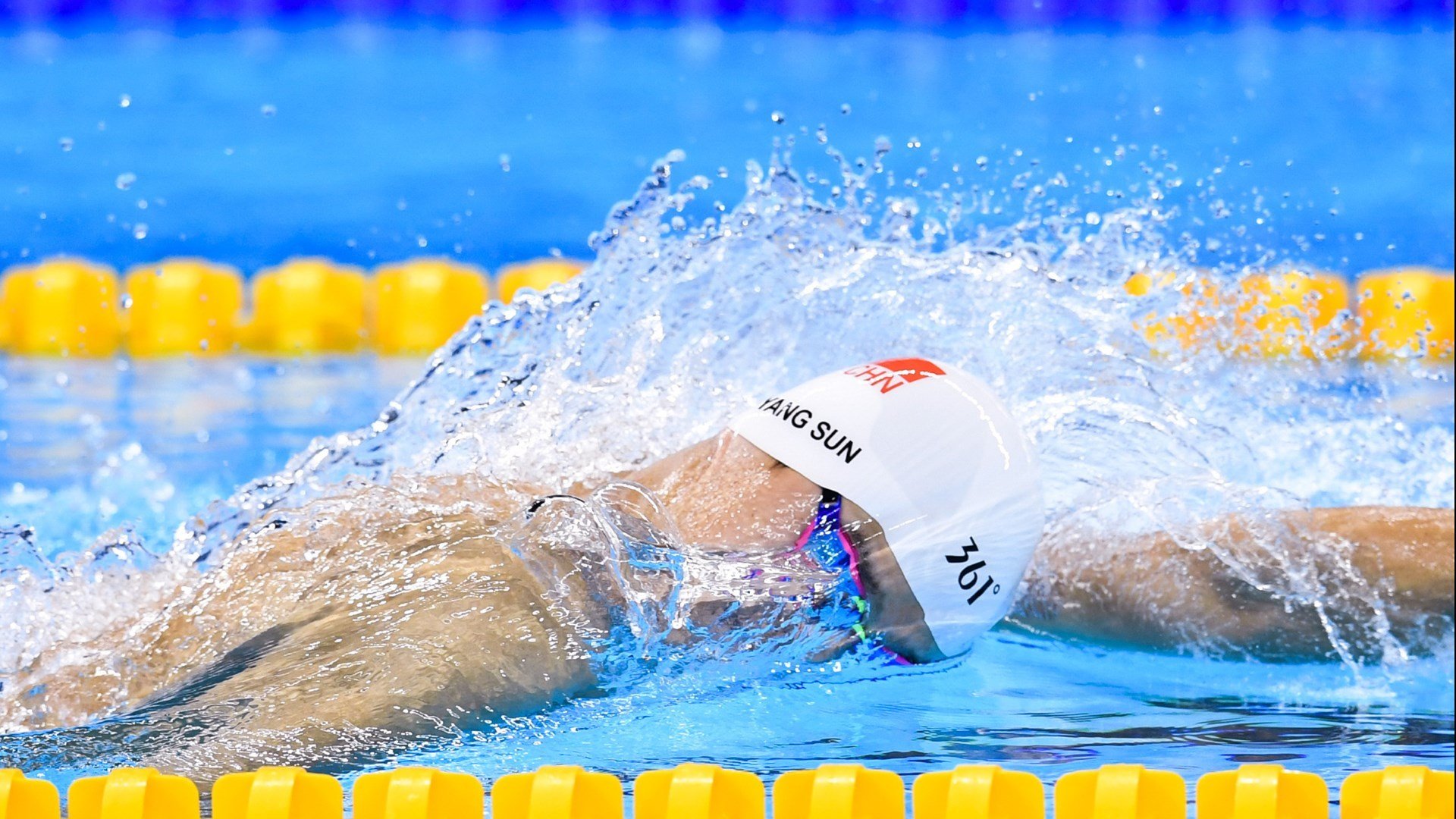 石宇奇刷新纪录助法国队轻取马来西亚，羽坛新格局初现