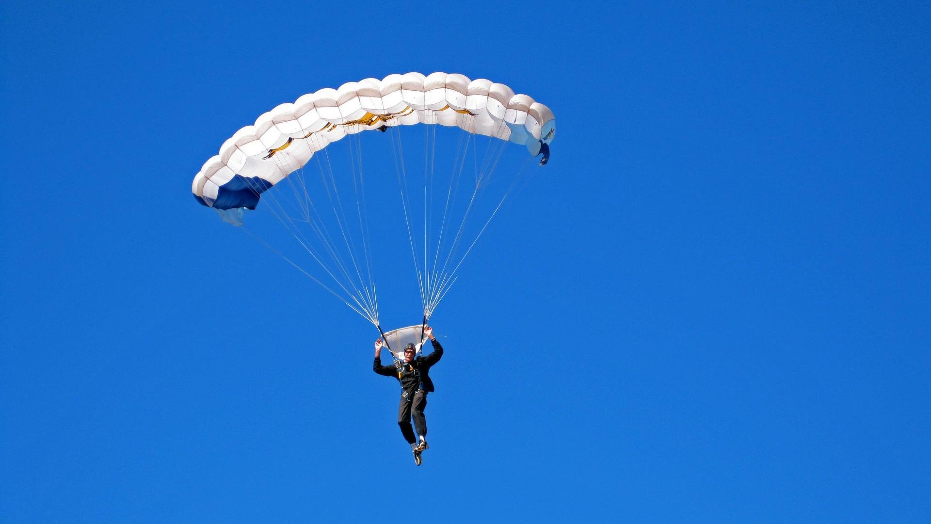 拉沃尔杯的颠覆性魅力,为何它正悄然碾压ATP总决赛,而穆雷在其中刷新了什么纪录?