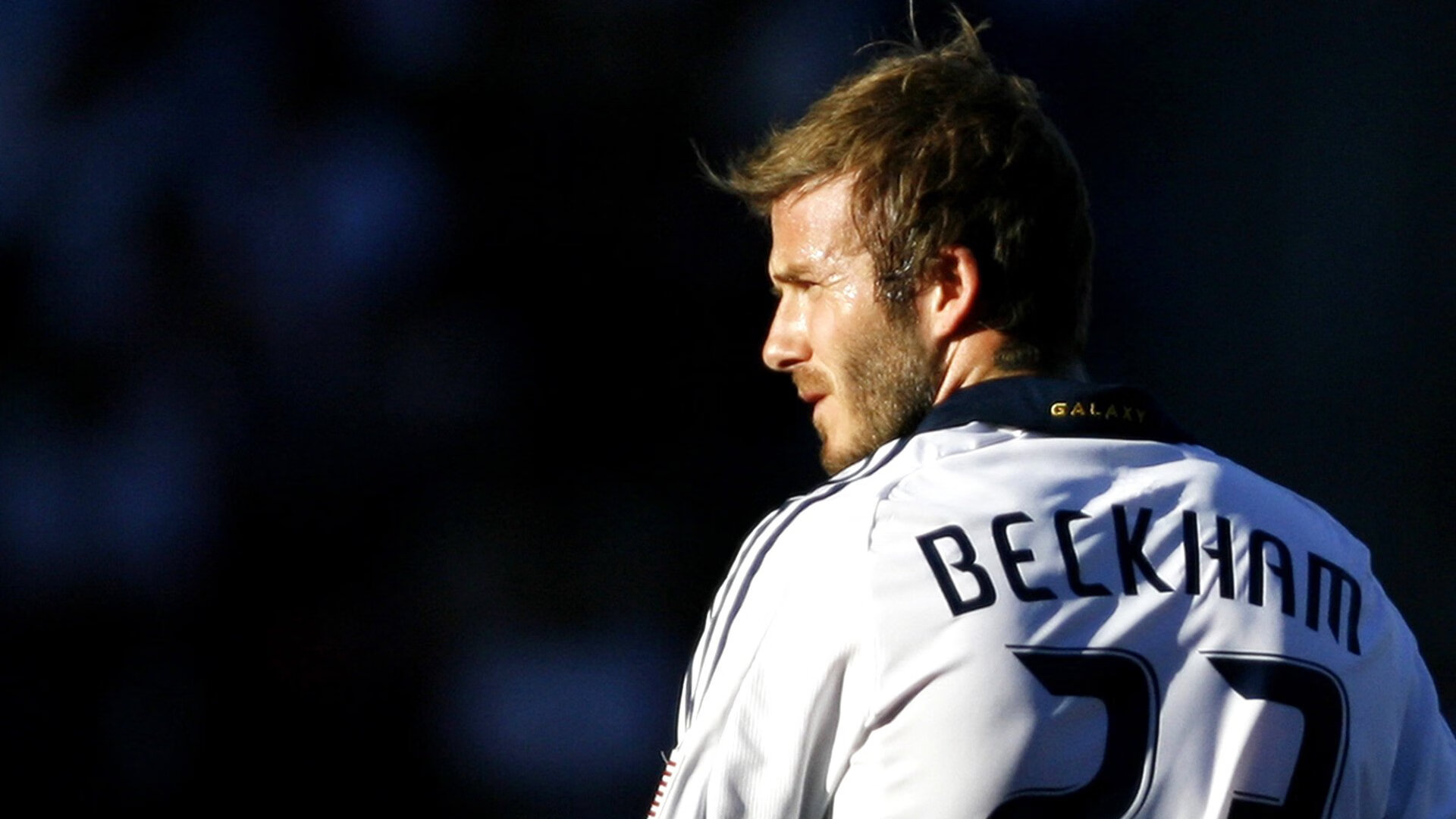 詹姆斯独舞点燃赛场，辽宁队团队风暴完胜天津